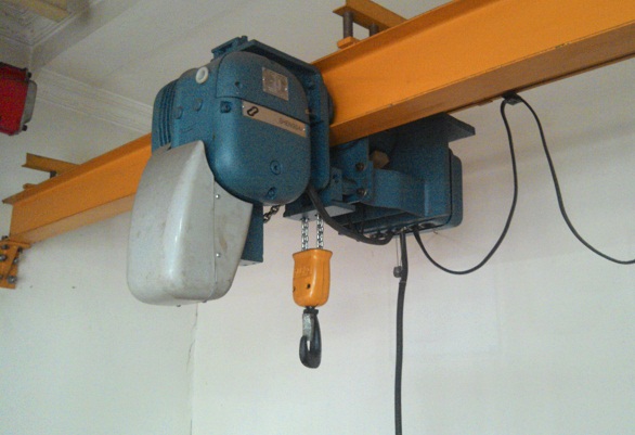 低凈空電動環(huán)鏈葫蘆